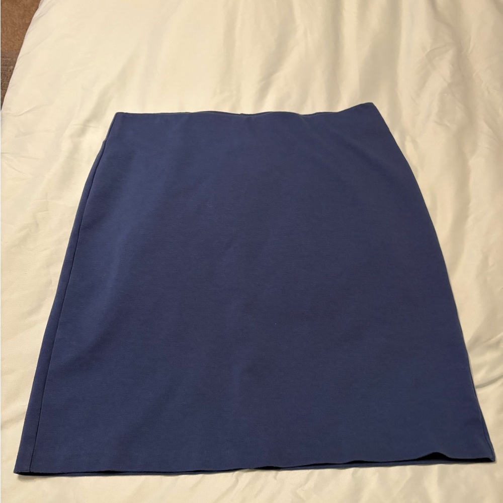 Old Navy pencil skirt!!! Size large- blue💎